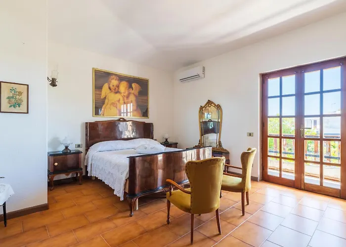 Villa 5' From The Sea, With Large Garden And Bbq Quartu SantʼElena