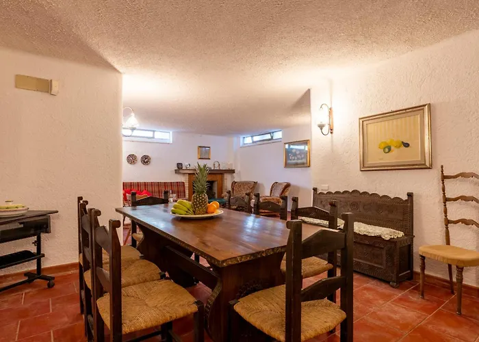 5' From The Sea, With Large Garden And Bbq Quartu SantʼElena