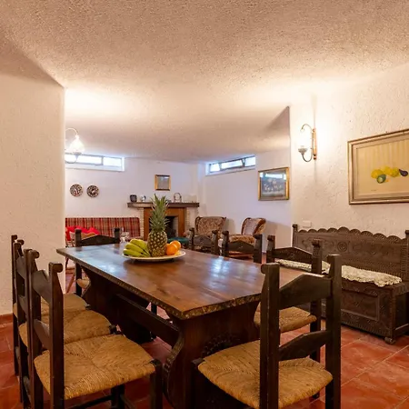 5' From The Sea, With Large Garden And Bbq Quartu SantʼElena