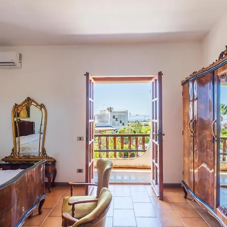 5' From The Sea, With Large Garden And Bbq Villa Quartu SantʼElena