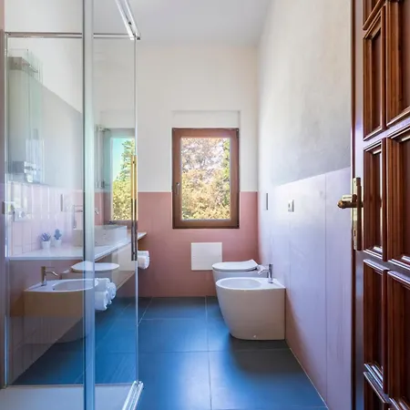 Villa 5' From The Sea, With Large Garden And Bbq Quartu SantʼElena
