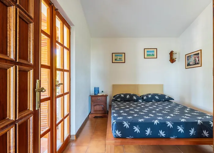5' From The Sea, With Large Garden And Bbq Quartu SantʼElena